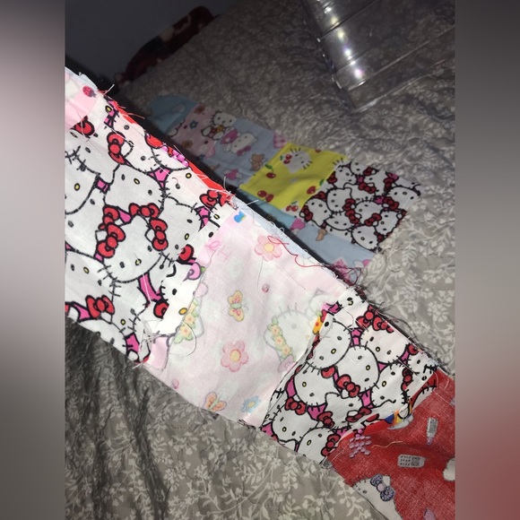 Vintage Hello Kitty Sanrio fabric quilting square scraps - Picture 7 of 9